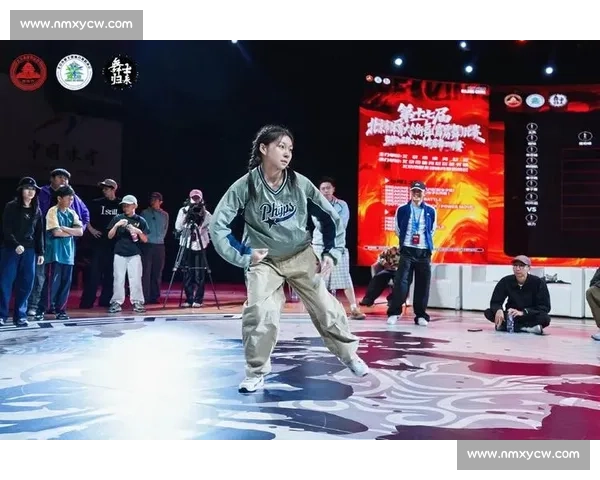 霹雳舞赛场：当街舞碰撞中国功夫，上演热血 “功夫对话”